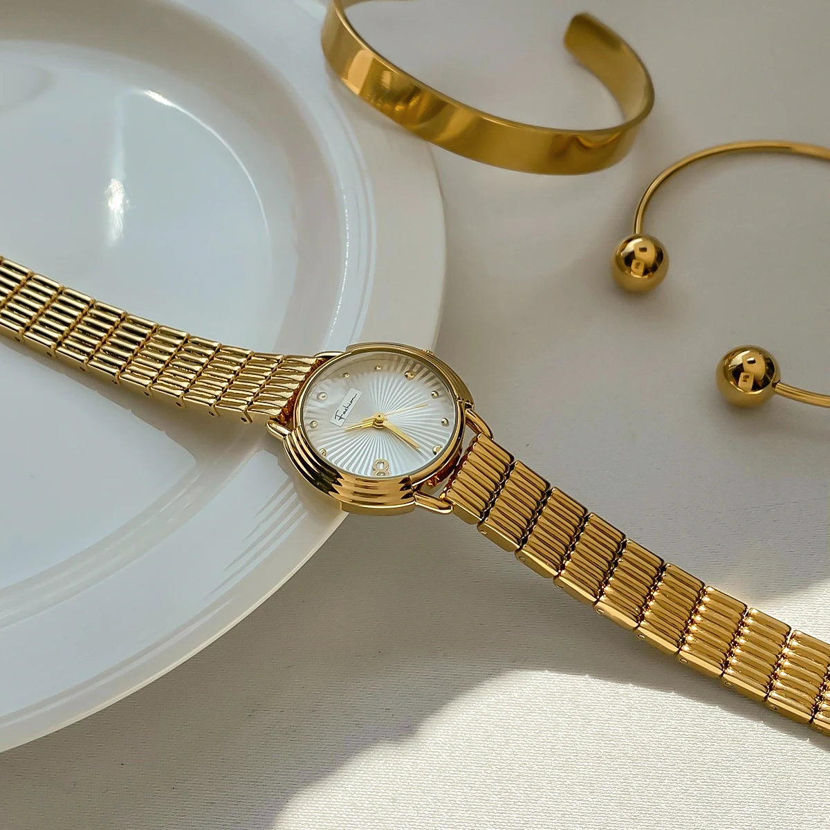 Vintage-Inspired Ladies' Watch – Durable Stainless Steel with Reliable Japanese Movement, Waterproof Design, and Polished 18K Gold PVD Plating for a Shiny, Elegant Finish