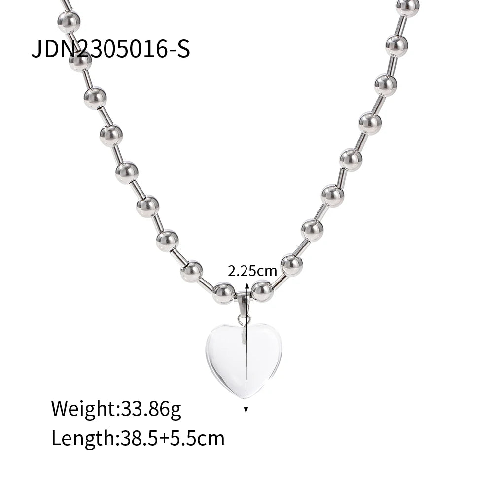 Elegant Romantic Heart Pendant Necklace for Women .Crafted from High-Quality Stainless Steel with 18K Gold Plating and a Refined Metal Texture