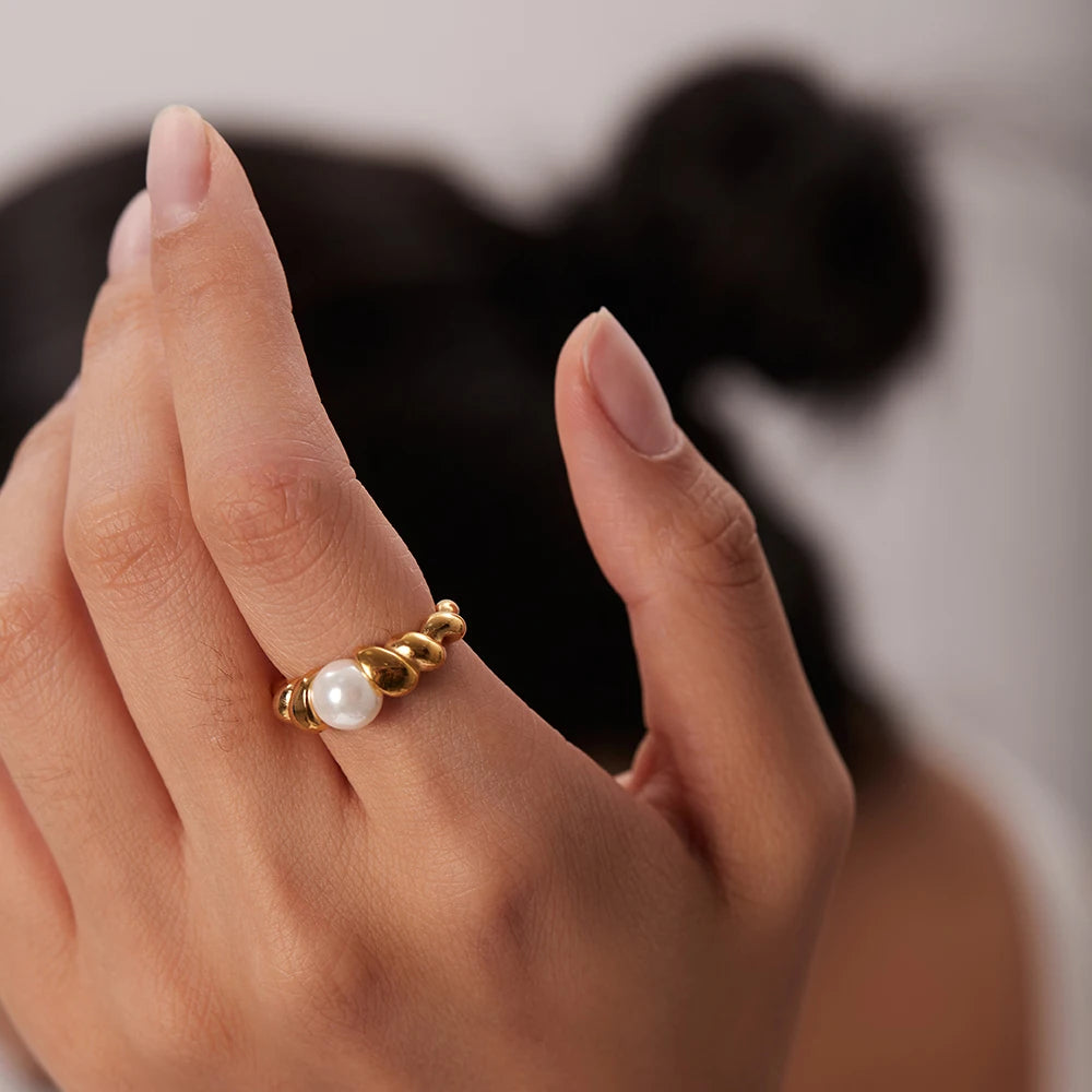 18K Gold-Plated Stainless Steel Shell Inlay Statement Ring . Textured Metal Fashion Jewelry for Women . Waterproof & Tarnish-Free