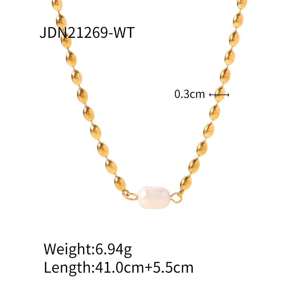 Vintage-Inspired 18K Gold Plated Stainless Steel Necklace . Featuring a Delicate Bead Chain and a Timeless Single Pearl Pendant. A Perfect Blend of Classic Elegance and Modern Charm