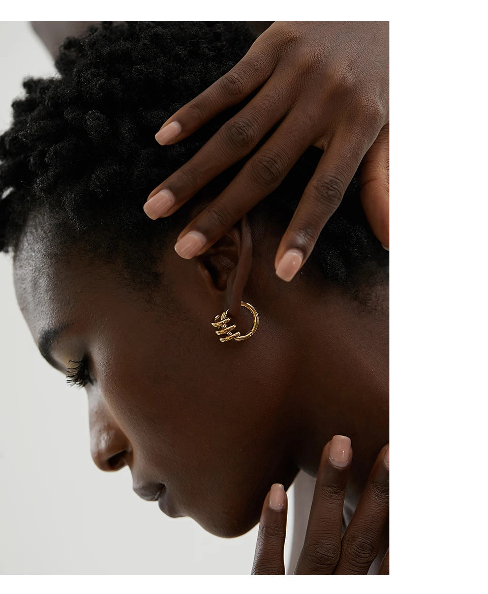 Elegant Twisted Hoop Earrings for Women . 18K PVD Gold Plated Stainless Steel, Waterproof & Hypoallergenic Fashion Geometric Jewelry