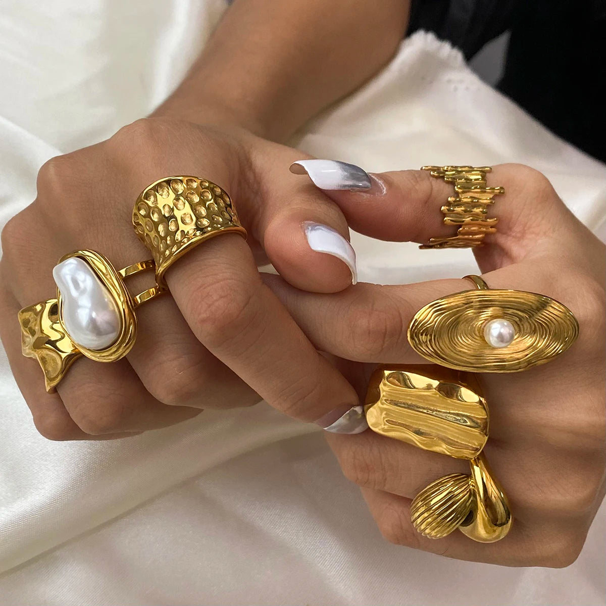 Fashion Pearl Leaf Ring for Women . Gold Color Textured Strip Design, Elegant Stackable Statement Jewelry