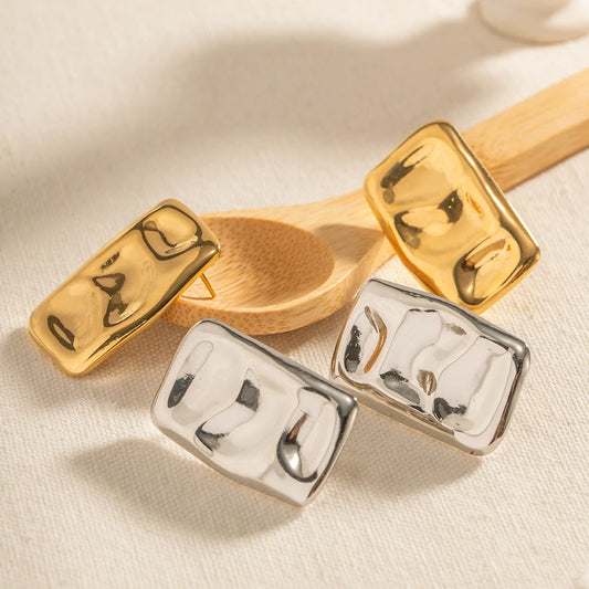 Timeless Vintage Elegance . Hypoallergenic Stainless Steel Earrings Set for Women, Perfect for Daily Wear with a Chic, Trendy Touch of Fashion Charm