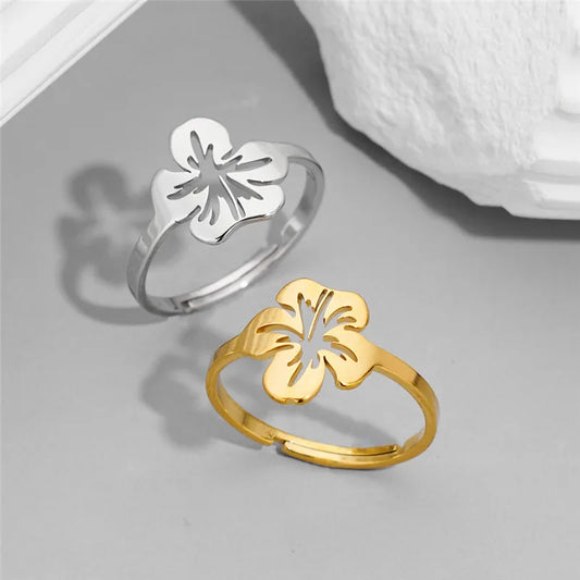 Exquisite Lily Flower Ring . Adjustable Open Design in Gold-Plated Stainless Steel, Elegant & Waterproof Finger Jewelry for Women .Perfect for Summer Vibes